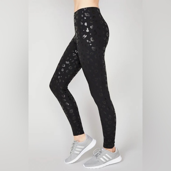 NEW Terez UpLift Leggings in Black Cheetah Foil Size XL - Picture 3 of 8